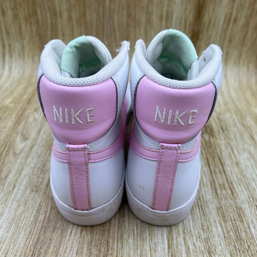 Nike Blazer Mid 77 Women's Size 7.5 White Pink High Top Sneakers DA4086-106 - Picture 4 of 10